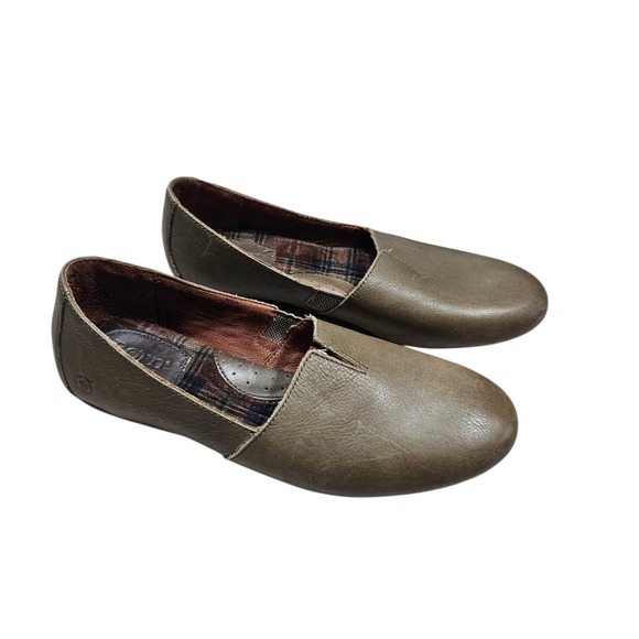 Born Olive‎ Green Leather Comfort Slip On Loafer Shoes Women's Size 8 Minimalist - Picture 1 of 11
